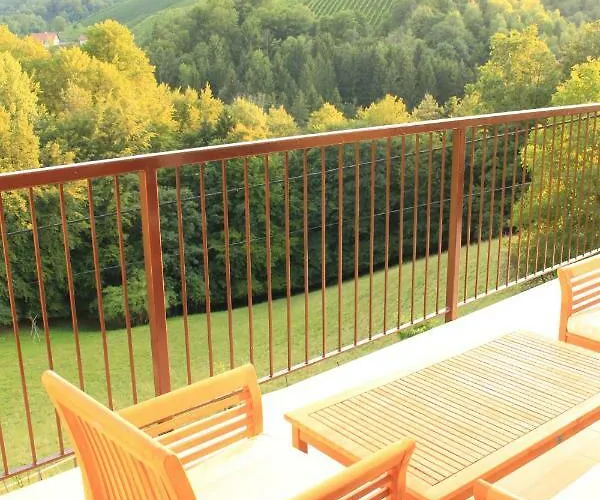 Am Simmhof ليوتسشاخ